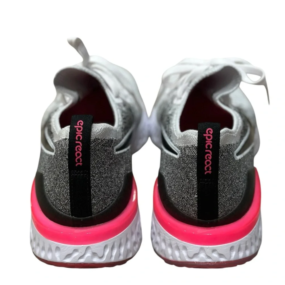 Women’s Nike Flyknit Running Shoes - Picture 5 of 8
